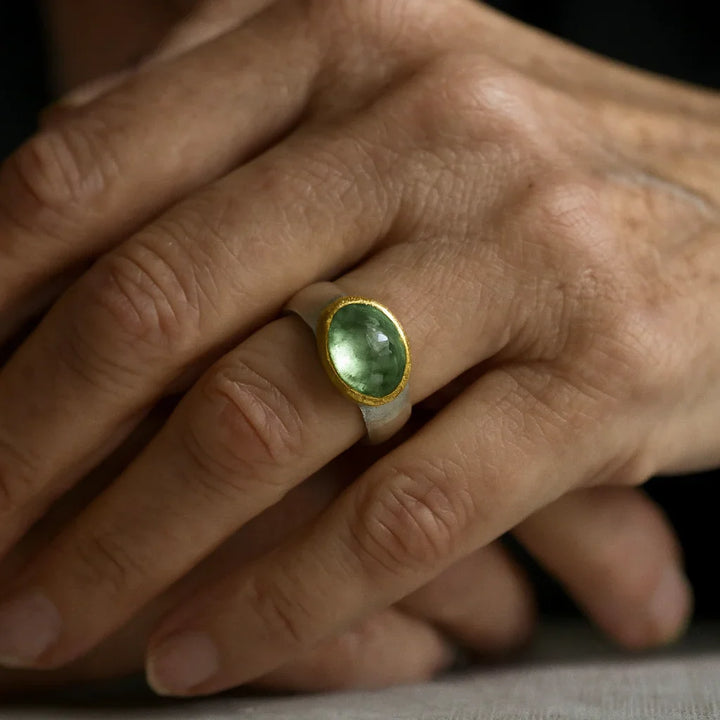 Vintage Green Ring with Round Stone