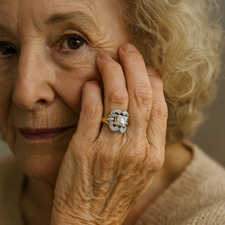 Vintage Gold Ring with Zirconia
