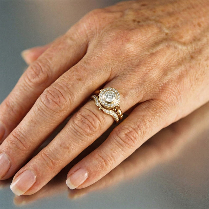 Vintage gold and zirconia ring set