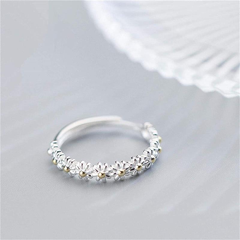 Marguerite Ring – Painted Softness