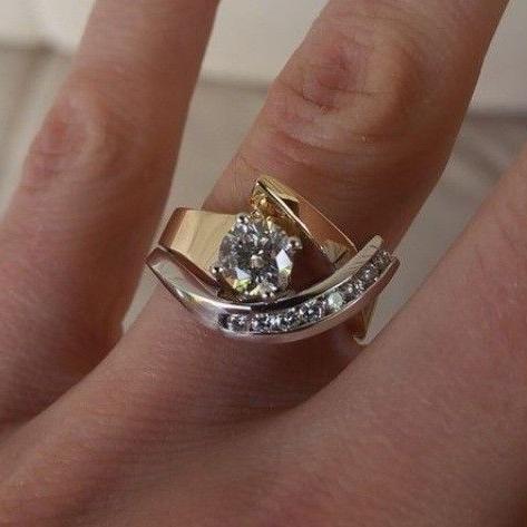 Irregular Vintage Ring with Crystals