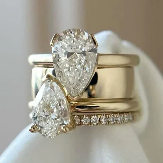 Vintage Ring with Double Zirconia Drop