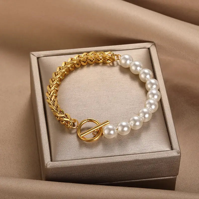Elegant Pearl Bracelet