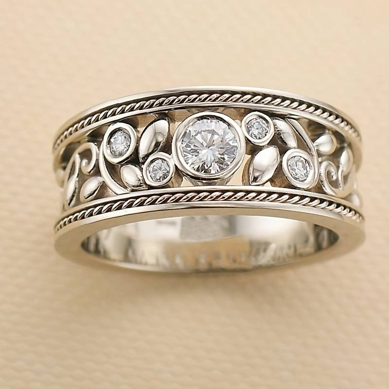 Timeless Ring – Zirconia Shine
