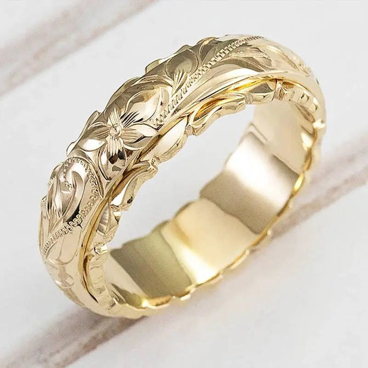 Vintage Gold Ring with Flower