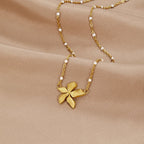 Elegant Necklace with Flower Pendant